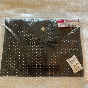 Thirty-one timeless beauty bag